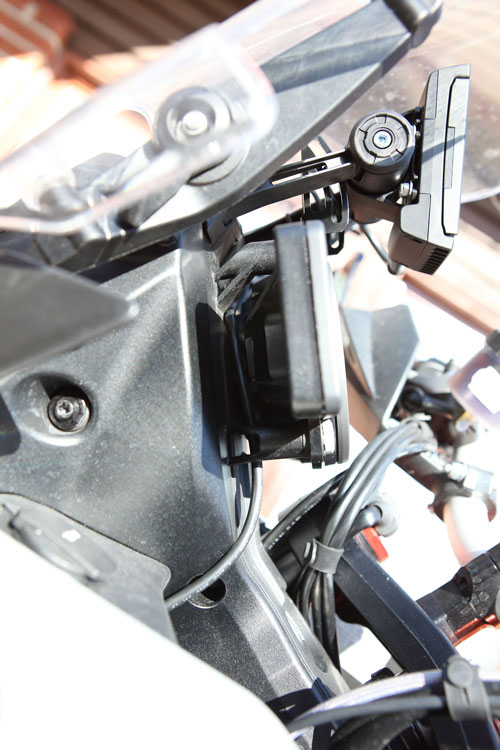 Garmin Zümo Dock installed to KTM 1190 Adventure